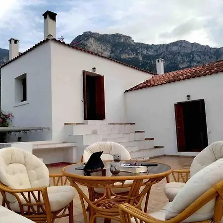 Amadeus Secluded Oasis Hosting Up To 12 * Kyparíssion